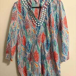 Lilly Pulitzer Sarasota Beaded Tunic Top in Let Minnow Medium